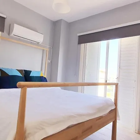 بيت للعطل Stylish Two Bedroom House In Near The Sea *